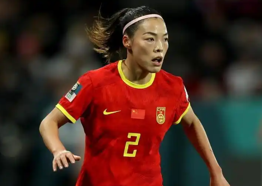 开云APP-坚韧顽强，女足比赛斗志昂扬的简单介绍