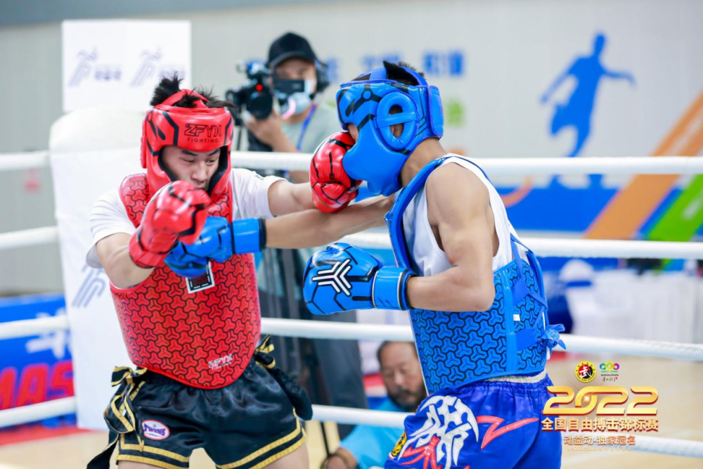 开云体育入口-自由搏击赛事中惊现黑马，中国选手夺得冠军