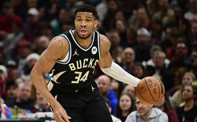 雄鹿暴扣连连,字母哥统治比赛场上,再创奇迹!的简单介绍 雄鹿暴扣连连,字母哥统治比赛场上,再创奇迹!的简单介绍