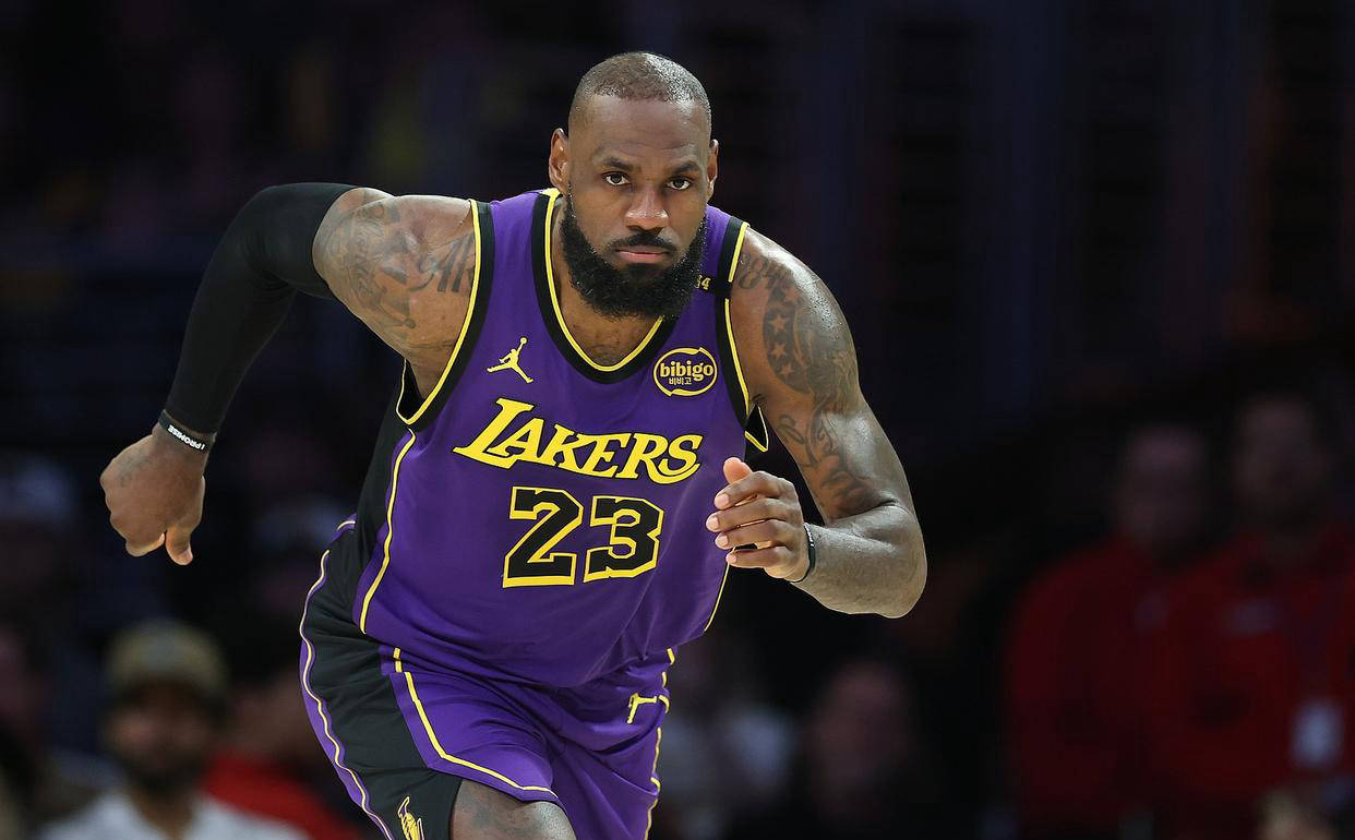 湖人在巴西落败引热议 湖人在巴西落败引热议