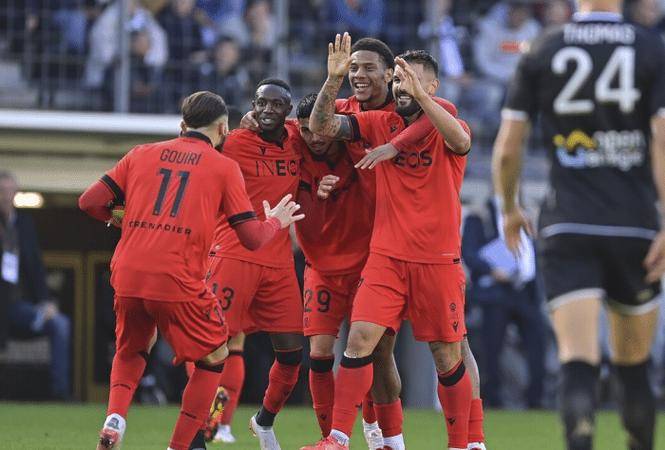 开云体育中国-尼斯主场大胜，法甲排名大幅提升