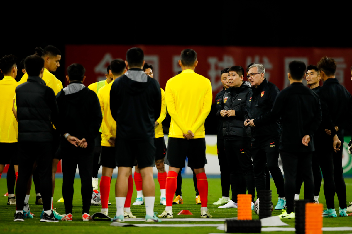 开云体育下载-泰国队遭遇挫折，悲剧落幕于世界杯八强