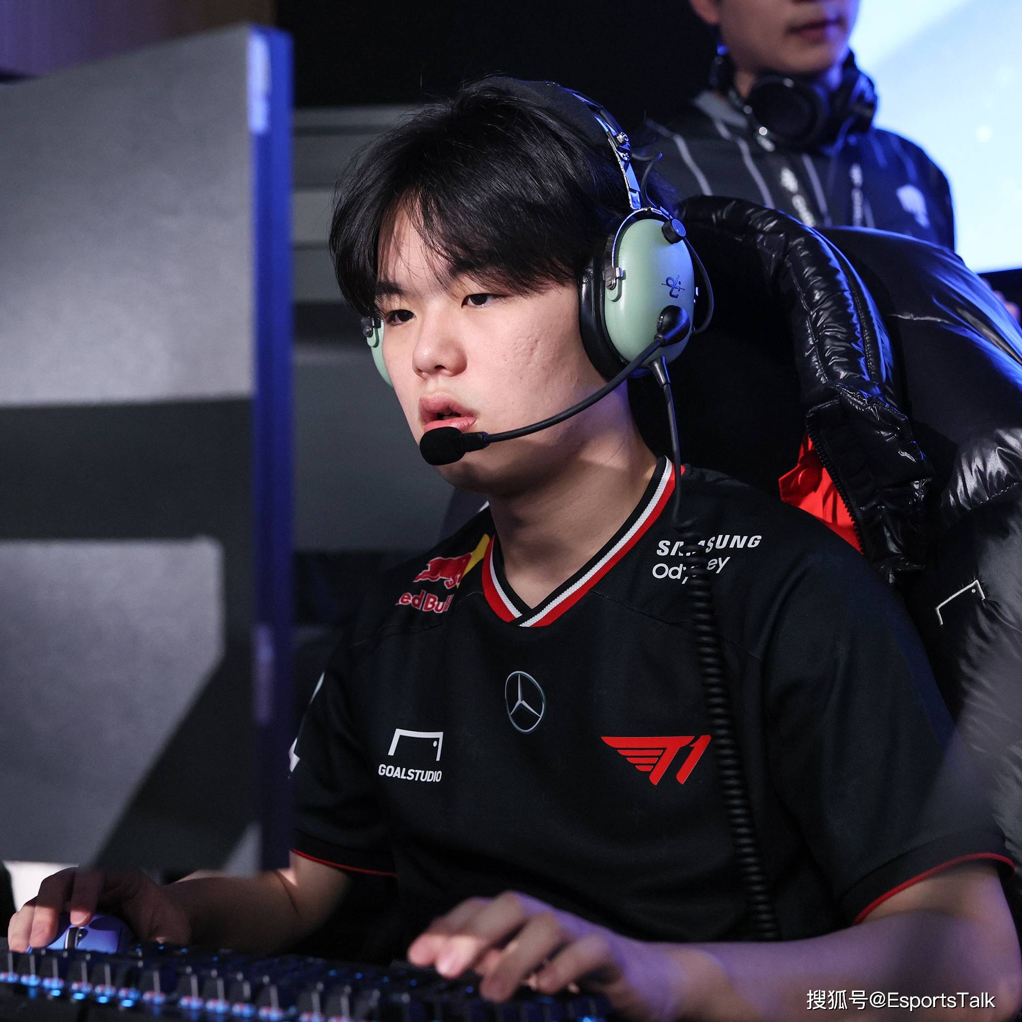 JDG翻盘DK,Ruler团战一打五全球总决赛3:2(成都) JDG翻盘DK,Ruler团战一打五全球总决赛3:2(成都)