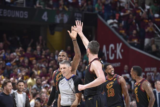 开云官网-中国男篮碾压凯尔特人，麦科勒姆关键制胜的简单介绍